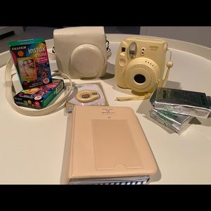 Polaroid Camera Set